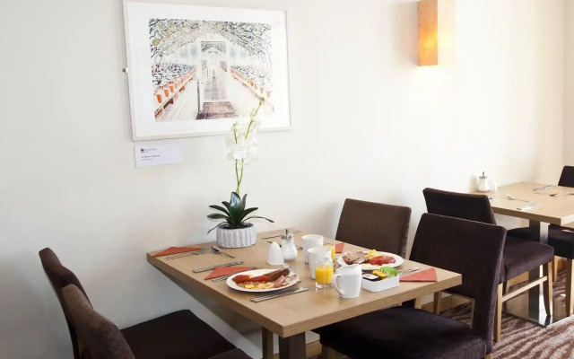 Shore View Hotel