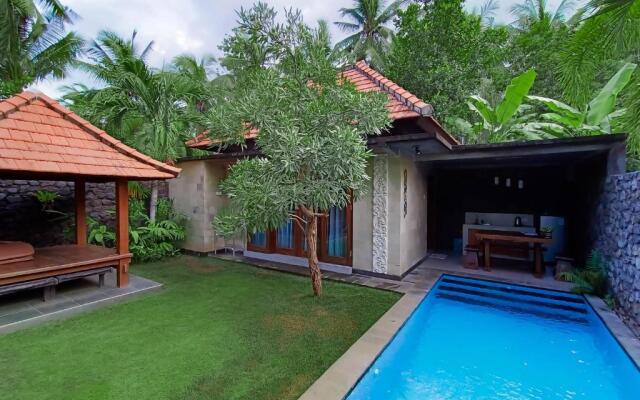 Coco Garden Pool Villas