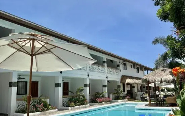 Alona Garden Suites