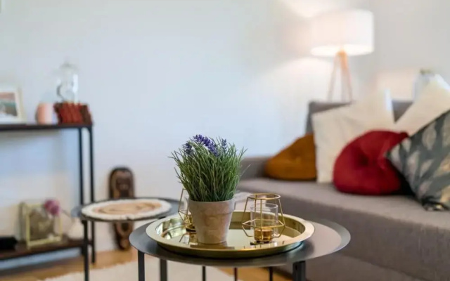 OG1 R City Wohnung Balkon nähe Salzburg