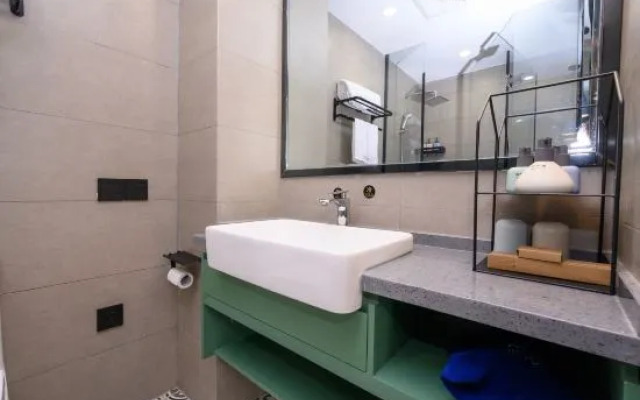 Manmei Hotel (Changzhou Global Harbor ,Dinosaur Park)