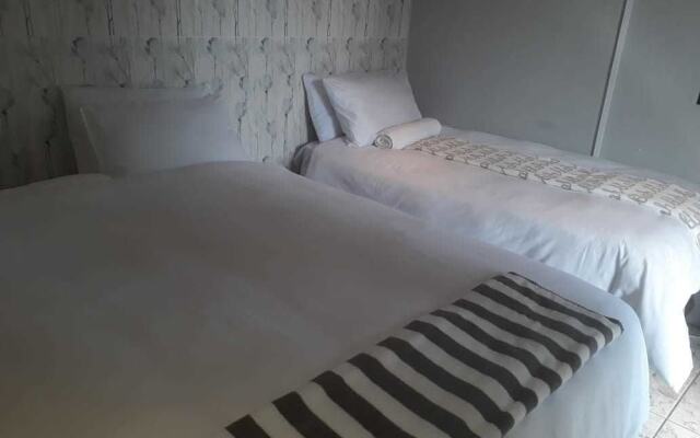 Legae Larona Guest House