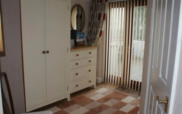 Orchard Side Bed and Breakfast