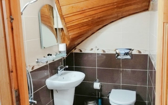 Istanbul Sydney Apart