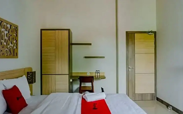 RedDoorz near Jogja City Mall 4
