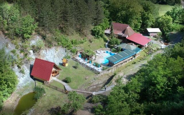 Guest House Lopatnica