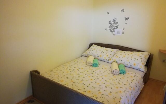 Apartment Robi- swimming pool and beautiful garden A2-crveni Kampor, Island Rab