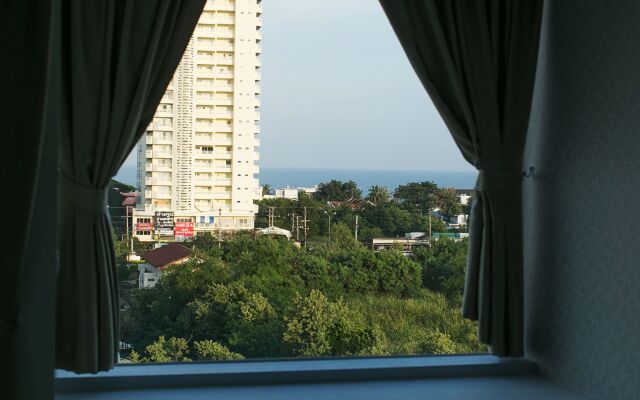 B2 Hua Hin Premier Hotel