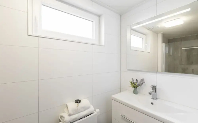 Beautiful Holiday Home With A/c, in a Holiday Park