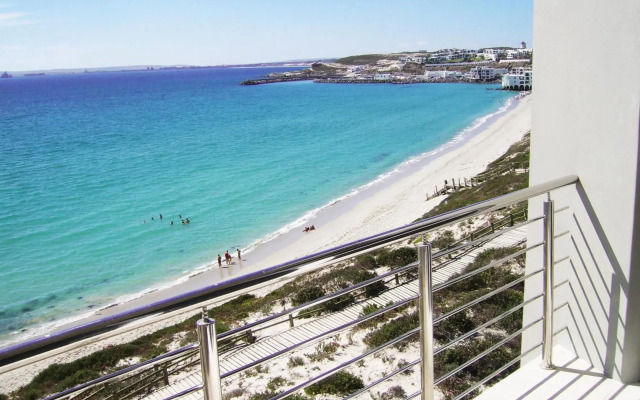 Crystal Lagoon Lodge