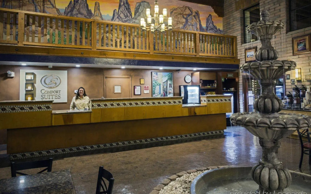 Comfort Suites at Sabino Canyon