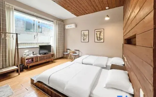 Warm House Homestay