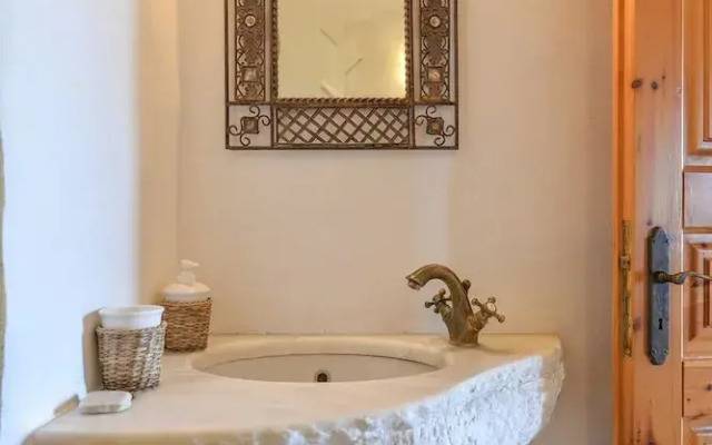 Sea-aura House in Tinos