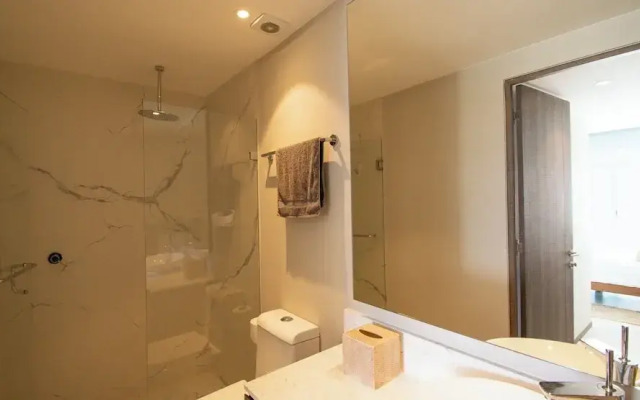 Condo Maritima 9U by Kivoya