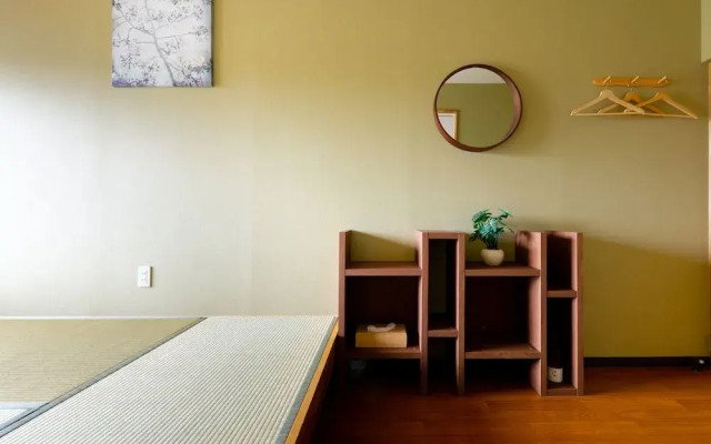 Yolee Guest House