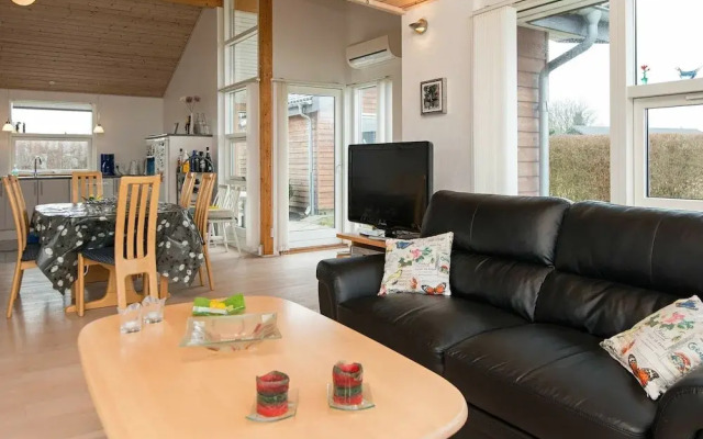 Vintage Holiday Home in Jutland Near Sea - фото 2