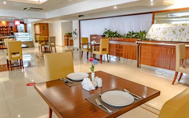 Golden Sands Suites