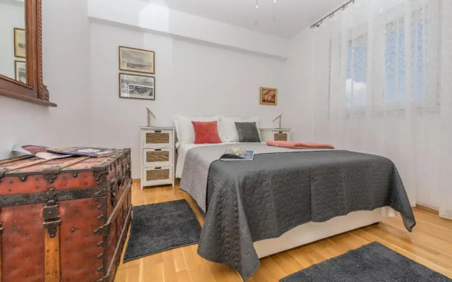 EAST SIDE deluxe suite