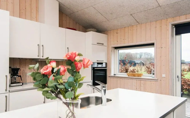10 Person Holiday Home in Glesborg-by Traum