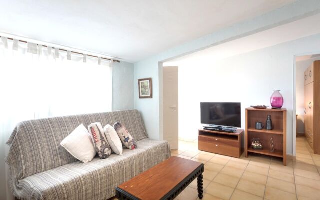 Apartment with One Bedroom in Vidreres, with Wonderful Mountain View, Enclosed Garden And Wifi - 8 Km From the Beach