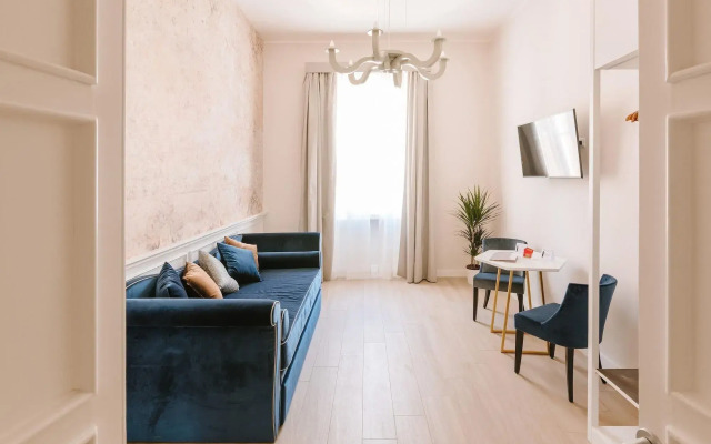 Rhea Silvia Luxury Navona