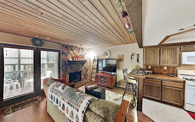 3980lk12 2 Bedroom Condo