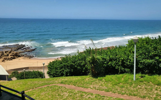 27 Umdloti Stunning sea views