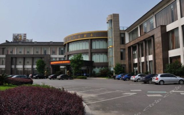 Zhejiang Crown Holidy Hotel