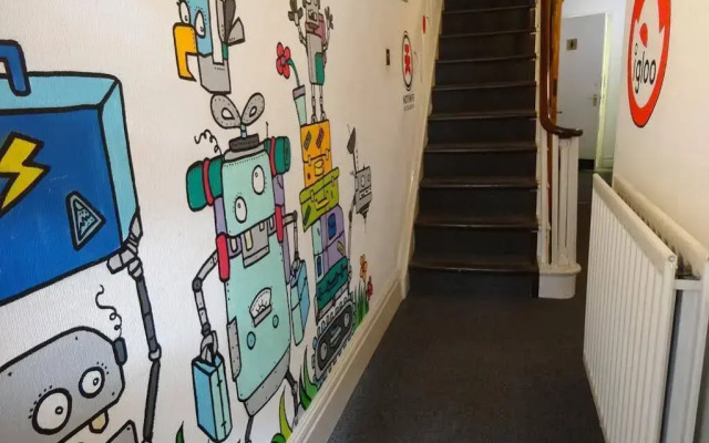 Igloo Backpackers Hostel & Annexe