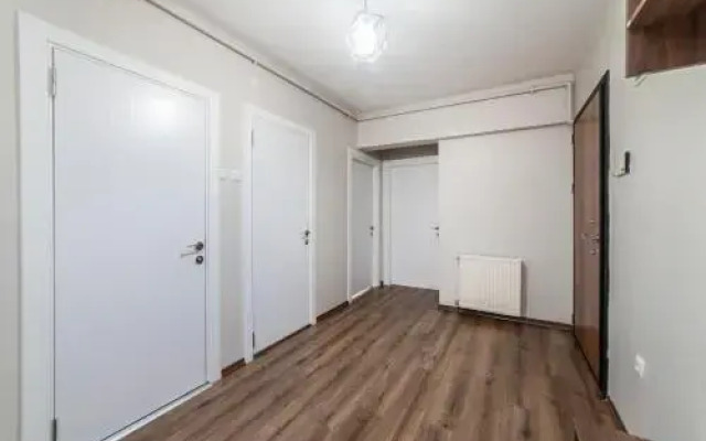 Centrally located 2 bedroom apt with Netflix
