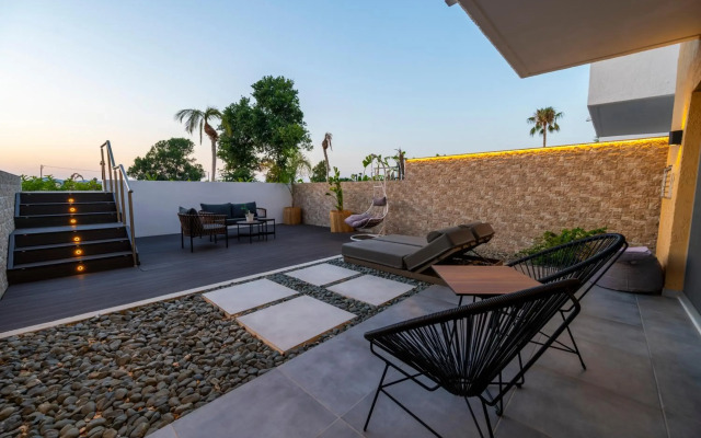 Golden Star Hotel - Adults Only (+16)