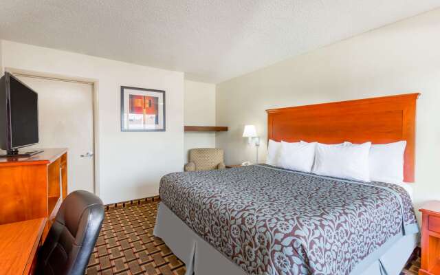 Days Inn by Wyndham Charlottesville/University Area