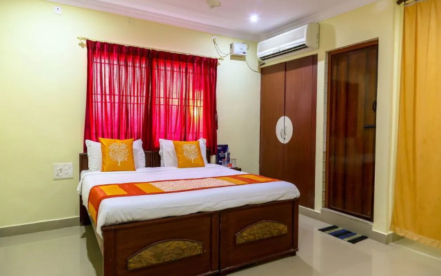 OYO 6660 near Railway Station