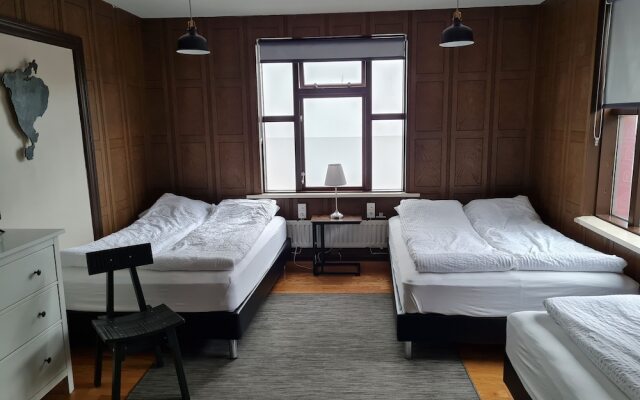 Lava Guesthouse