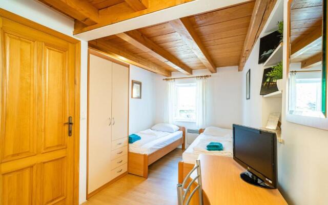 Apartments Foteza