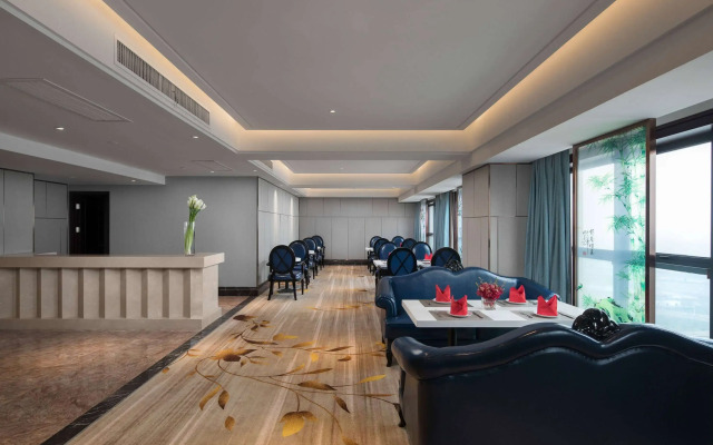 Ramada By Wyndham Wuhan North