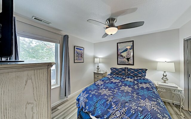 971bca2q 2 Bedroom Condo