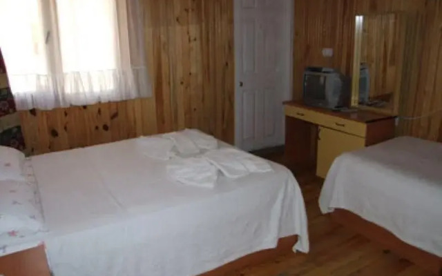 Amastris Otel