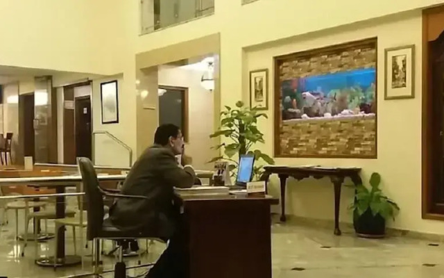 Embassy Inn Hotel Karachi