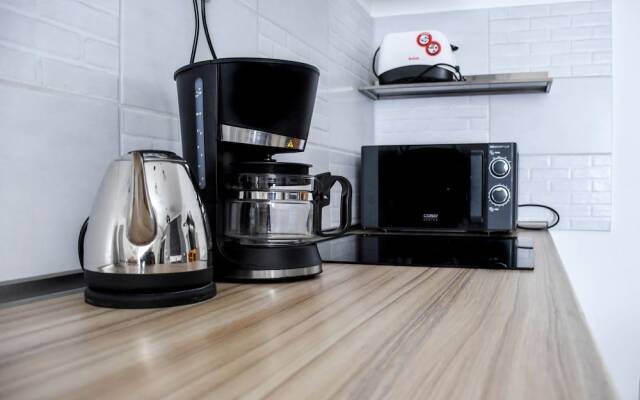 Diamond Astoria 5 sun-lit apartment