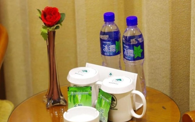 GreenTree Inn Lianyungang Ganyu South Station Express Hotel
