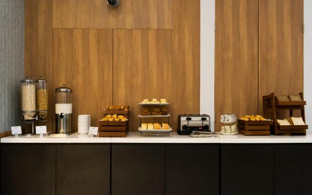 Holiday Inn Express Shanghai Tangzhen by IHG – Guest Rooms – Shanghai