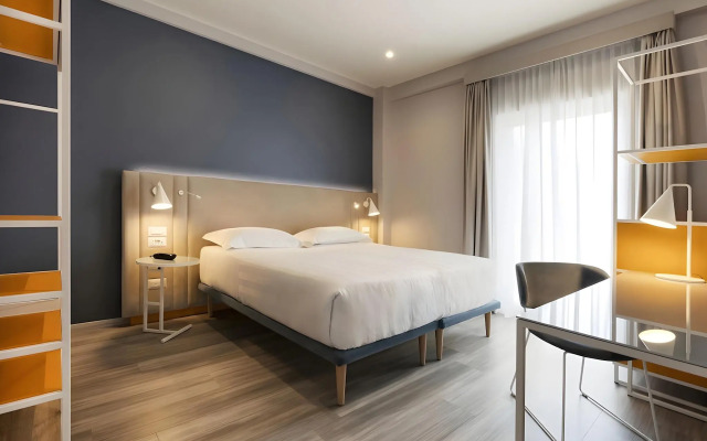 Adesso Hotel