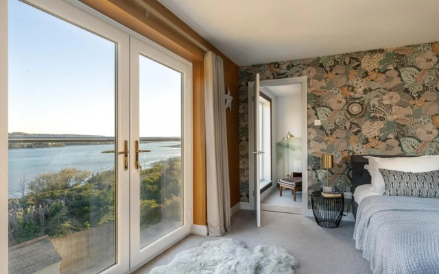 The Curlews - On sea Estuary With Hydrotherapy spa