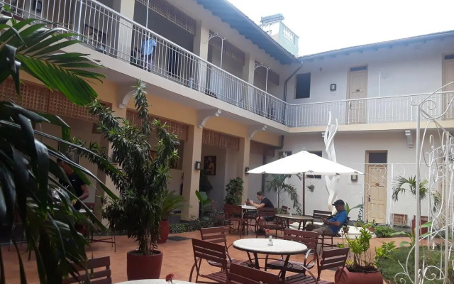 Hotel E La Ronda