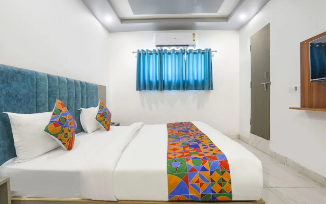 Fabhotel Villa The Suites