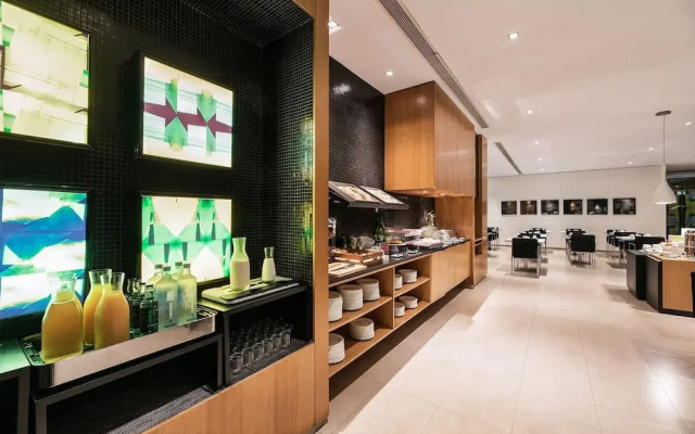 Ac Hotel Zizur Mayor By Marriott