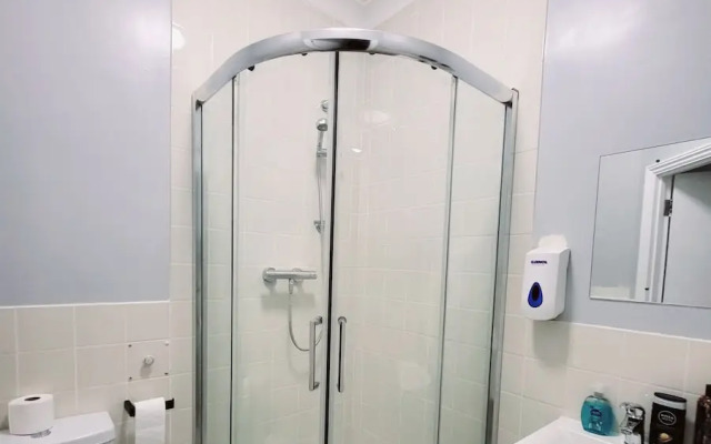 Silver Road Deluxe Retreat in Norwich