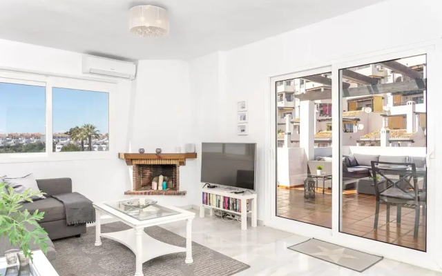 Terrific Bright Apartment with Private Terrace Ref 71