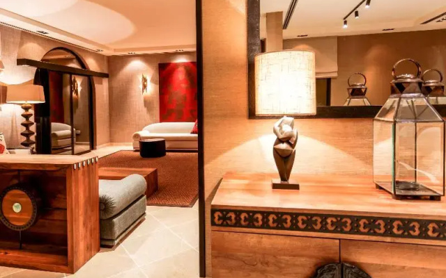 Adiya Signature Hotel